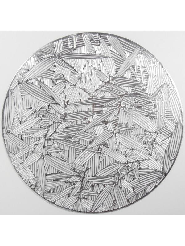Набор салфеток сервировочных на стол Доляна «Листья», d=38 см, 4 шт, цвет серебряный