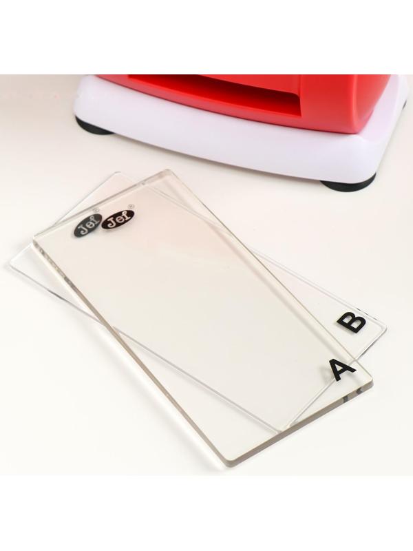 Машинка для вырубки и тиснения МИКС 21,2х11,5х9 см + 2 пластины пластик 7,8х16 см