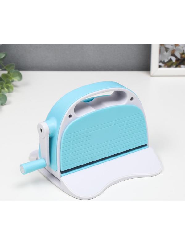 Машинка для вырубки и тиснения 11х16,5х15 + 2 пластины пластик