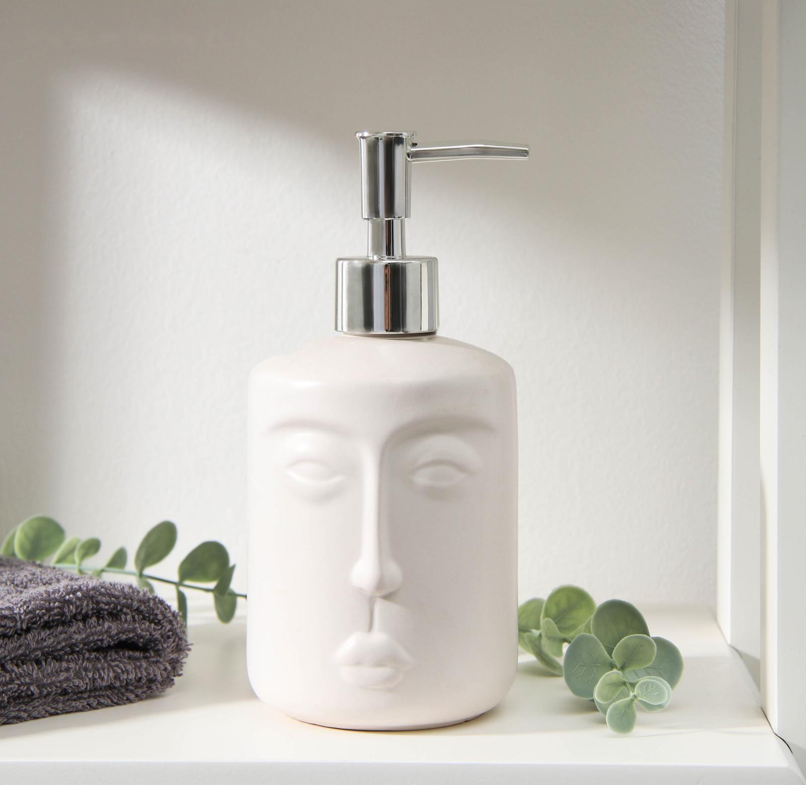 Дозатор для жидкого мыла «Тотем», 330 мл, цвет белый