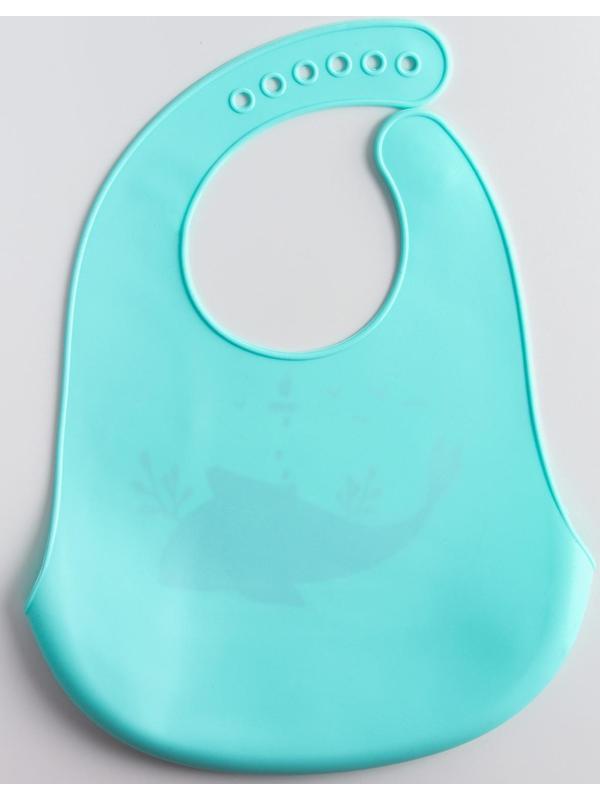 Нагрудник для кормления «Кит» силиконовый с карманом, цвет голубой