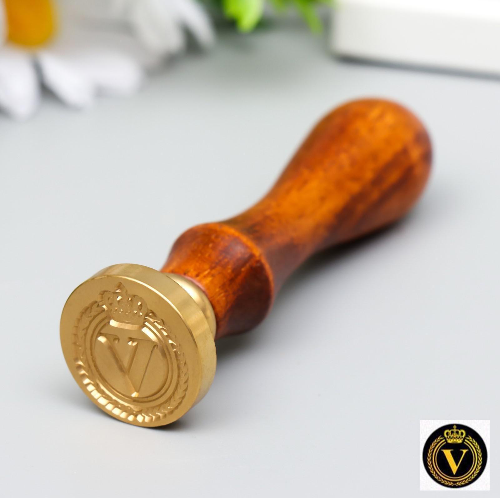 Печать для сургуча с деревянной ручкой 