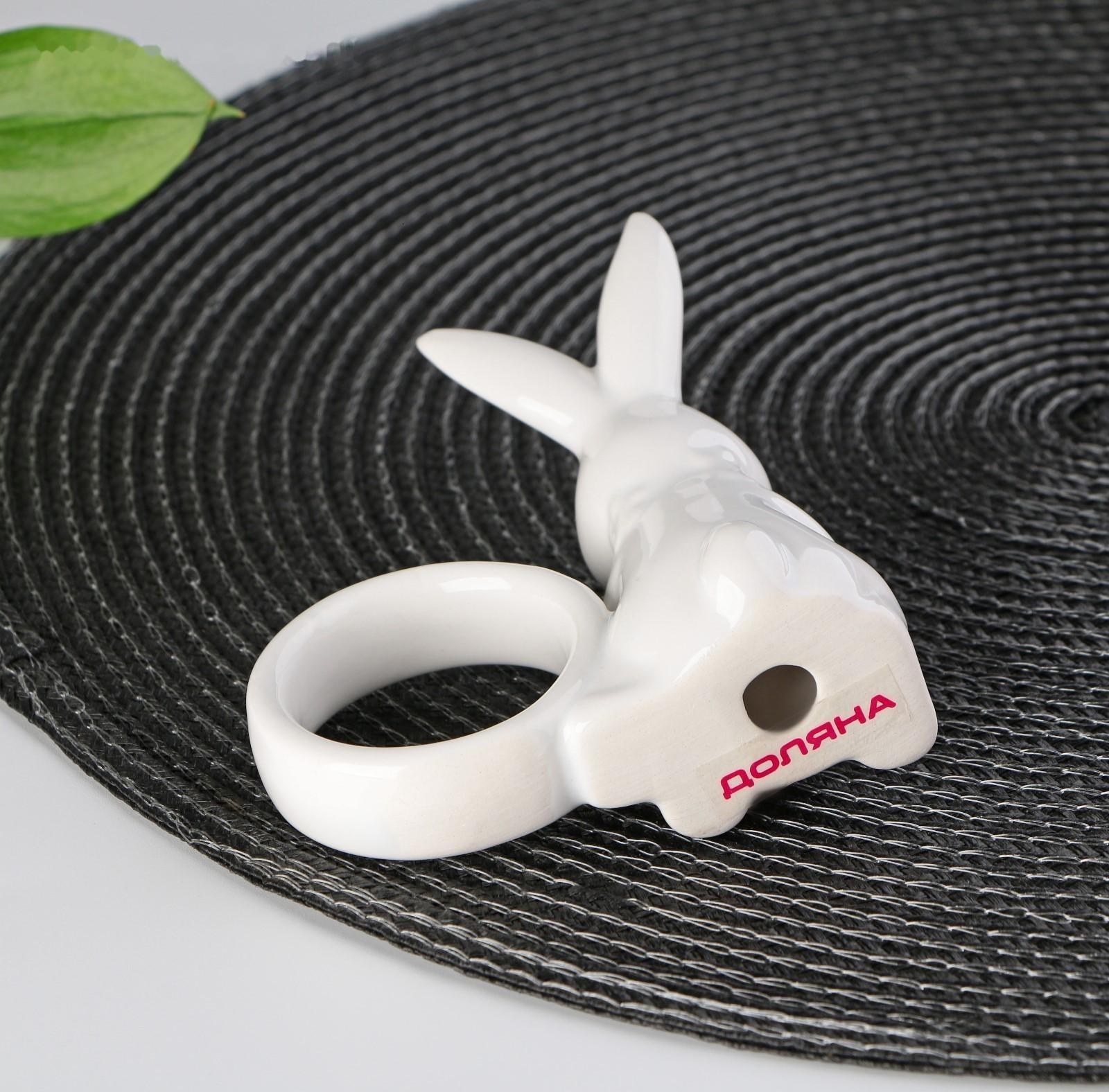 Кольцо для салфеток Доляна «Зайка», 9,1×4,3×10,5 см, цвет белый