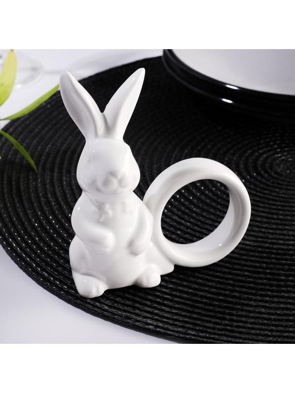 Кольцо для салфеток Доляна «Зайка», 9,1×4,3×10,5 см, цвет белый