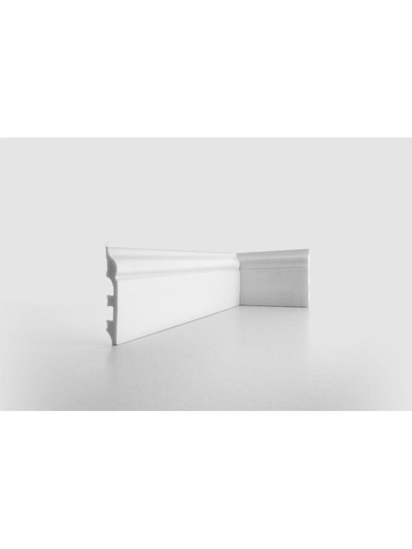 Плинтус пластиковый ударопрочный белый 80х13х2000мм