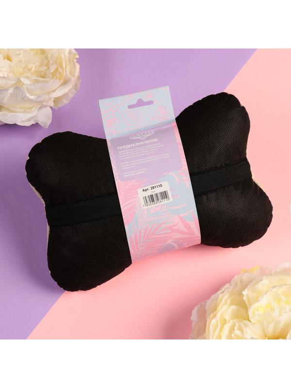 Подушка автомобильная подарочная 