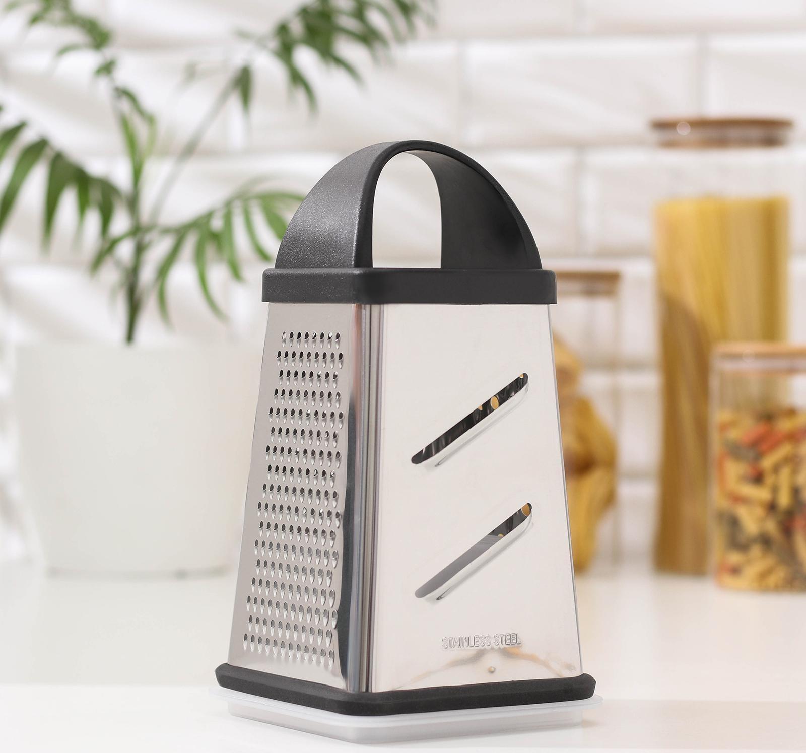 Тёрка с контейнером «Синтай», 13×13,5×24 см, цвет ручки чёрный