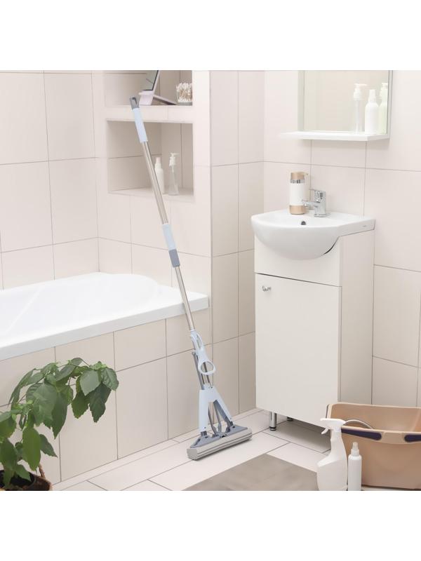 Швабра для мытья пола со складным отжимом Доляна, насадка ПВА 28×6 см, телескопическая стальная ручка 105-135 см