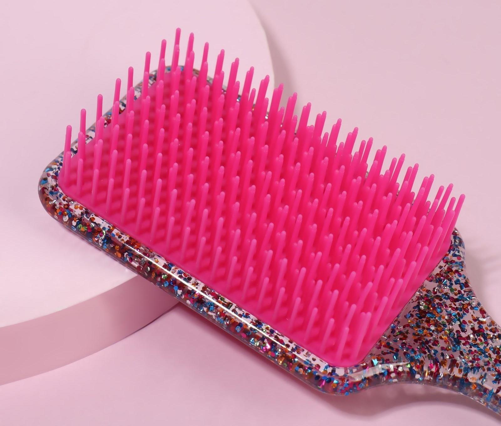 Расчёска массажная, широкая, 5,5 × 17,5 см, цвет МИКС