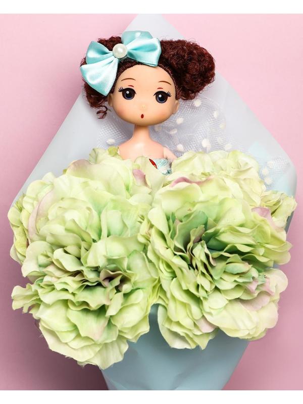 Букет с игрушкой «Кукла Алиса»