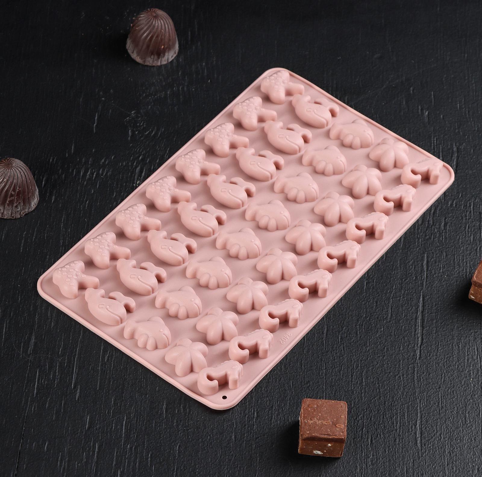 Форма для льда и кондитерских украшений Доляна «Морские секреты», 21,5×13×1 см, силикон, 40 ячеек, цвет МИКС