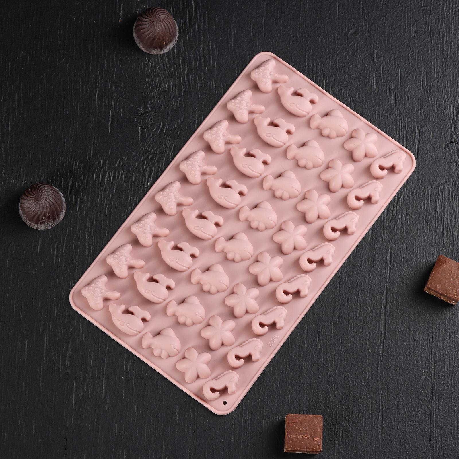 Форма для льда и кондитерских украшений Доляна «Морские секреты», 21,5×13×1 см, силикон, 40 ячеек, цвет МИКС