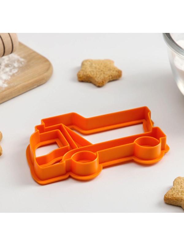 Форма для печенья и пряников«Грузовик», 11,5×7,5×1,5 см, цвет оранжевый