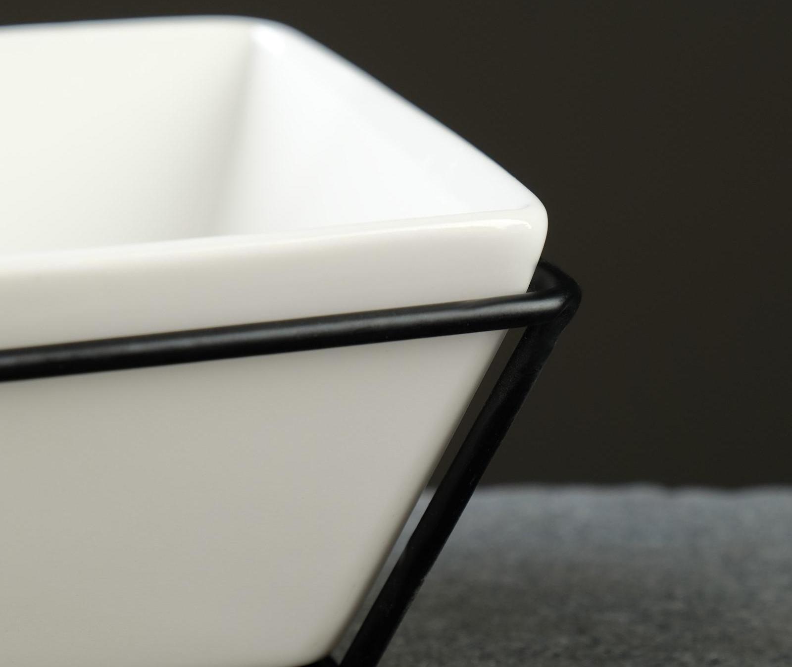 Горшок на подставке с освещением, 22х10х10см 3/LR41