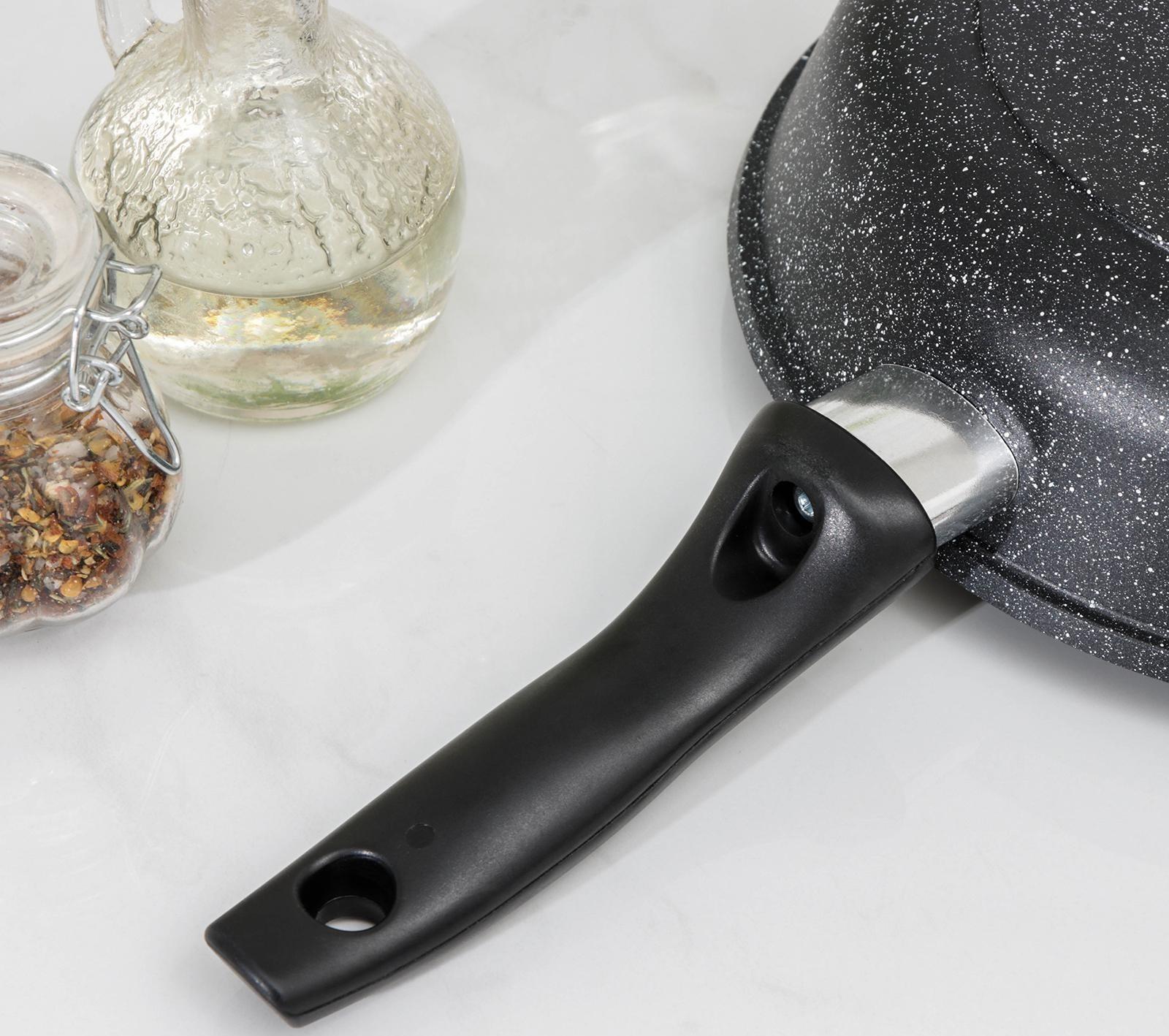 Сковорода Доляна «Элит», d=22 см, антипригарное покрытие, пластиковая ручка, цвет чёрный