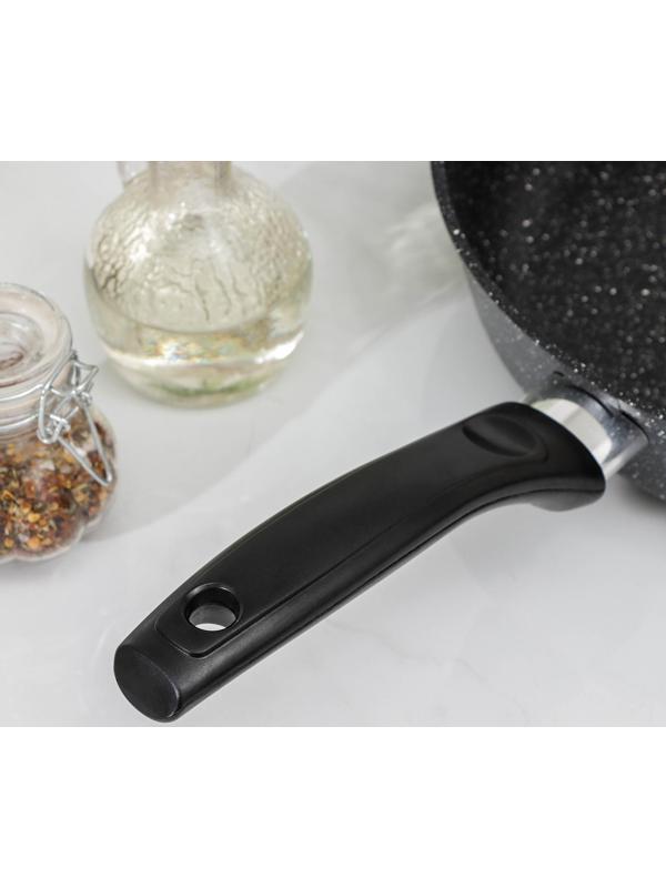 Сковорода Доляна «Элит», d=26 см, антипригарное покрытие, пластиковая ручка, цвет серый