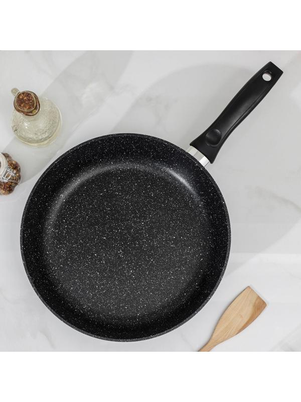 Сковорода Доляна «Элит», d=26 см, антипригарное покрытие, пластиковая ручка, цвет серый