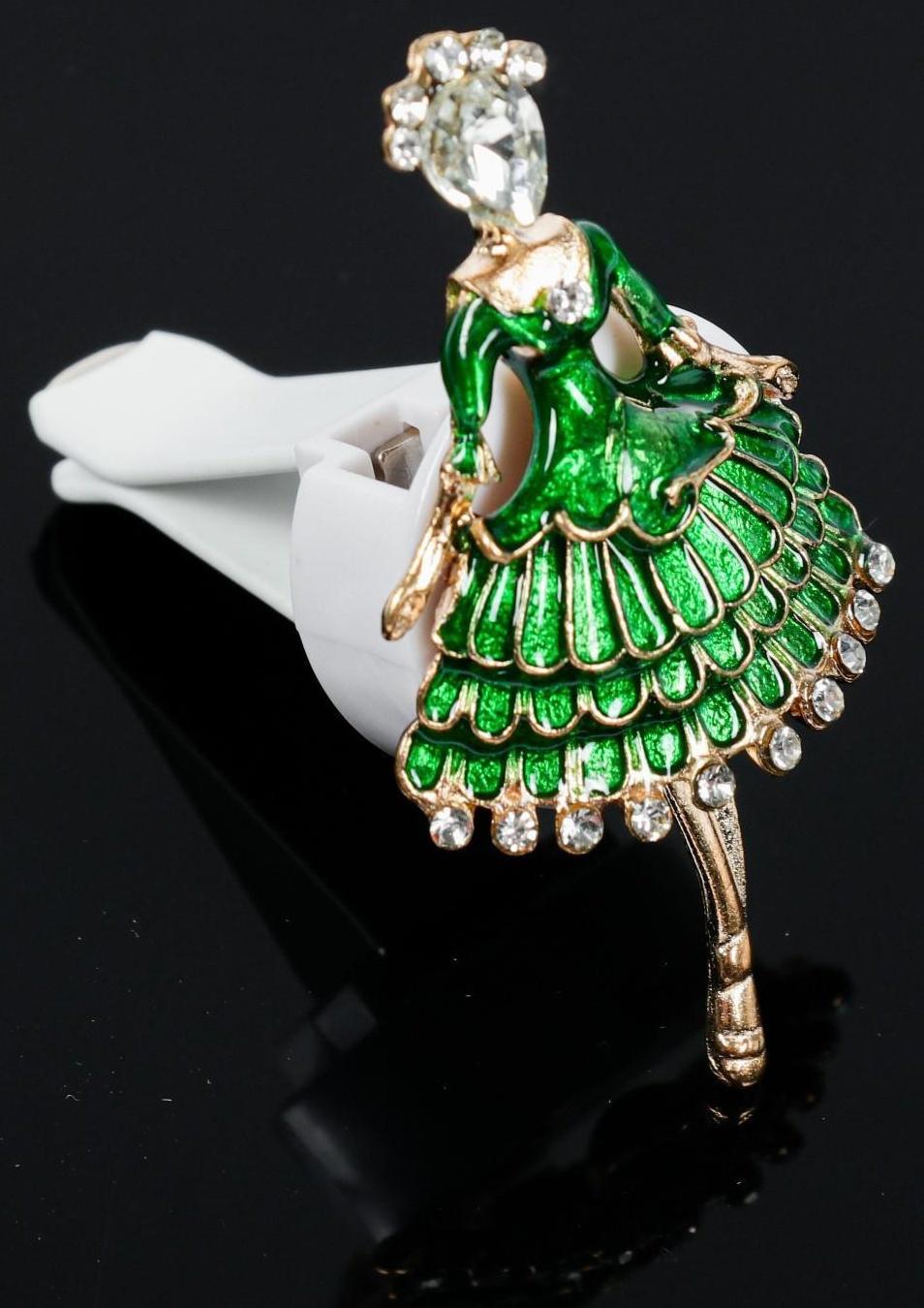 Украшение в дефлектор автомобиля 