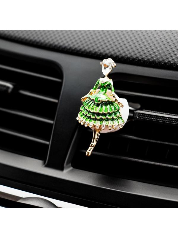 Украшение в дефлектор автомобиля 