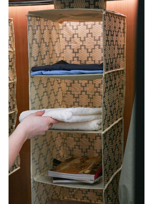 Кофр подвесной Доляна «Гэтс», 4 отделения, 30×30×80 см, цвет бежевый