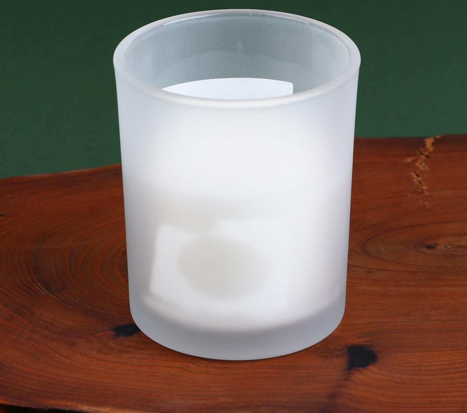 Новогодняя свеча в стакане «Hello winter», аромат еловые шишки, 7 х 7 х 8,5 см.