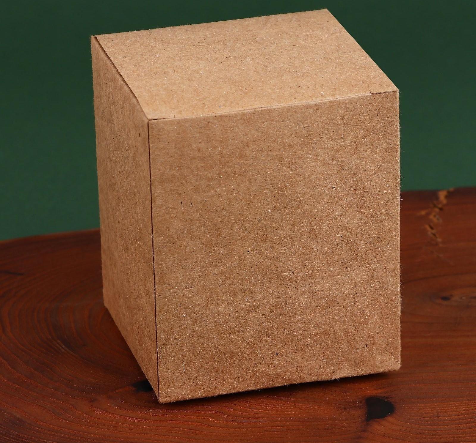 Новогодняя свеча в стакане «Hello winter», аромат еловые шишки, 7 х 7 х 8,5 см.