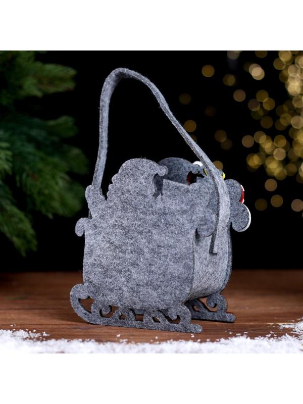 Новогодняя корзинка для декора «Дед Мороз и сани» 13 × 7 × 19 см