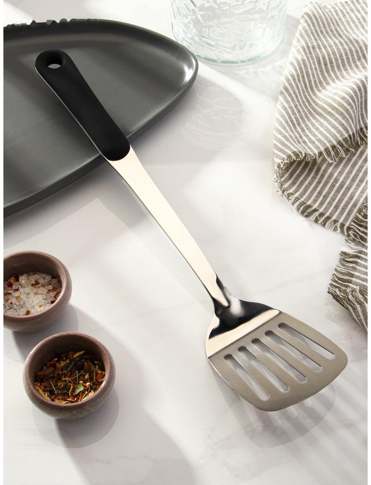 Лопатка из нержавеющей стали с отверстиями Доляна Home, 38,5×8 см, толщина 3 мм