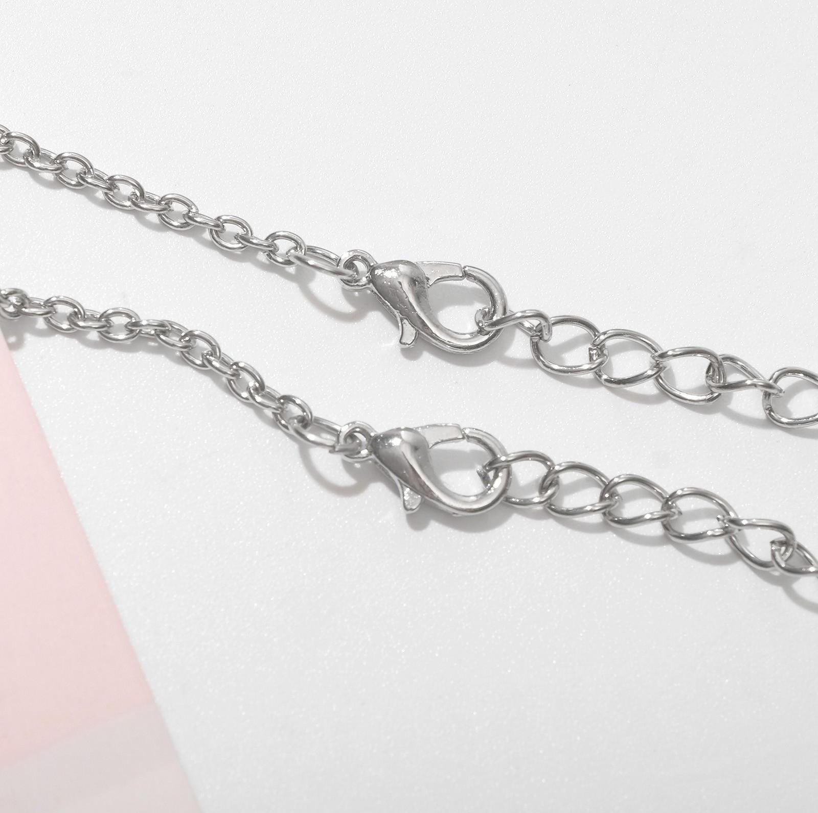 Набор 3 предмета: 2 кулона, тинт для губ 