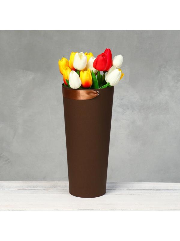 Переноска конус под цветы, шоколад 10 х 14 х 30 см