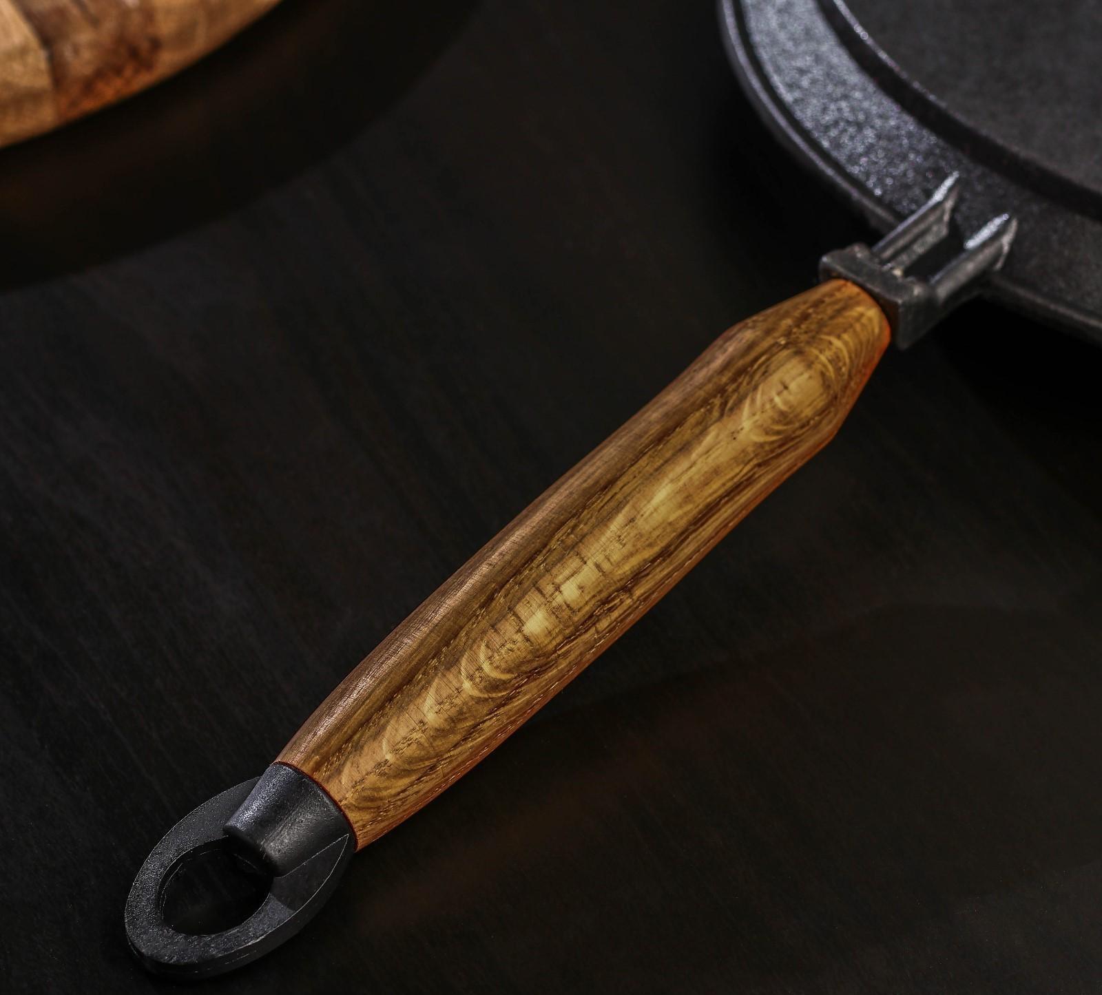 Сковорода блинная литая чугунная Magma, d=22 см, h=1,5 см, деревянная ручка