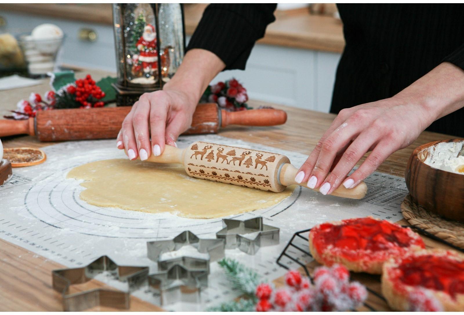 Скалка фактурная Доляна, 30×4 см, вращающаяся, с фигурными ручками