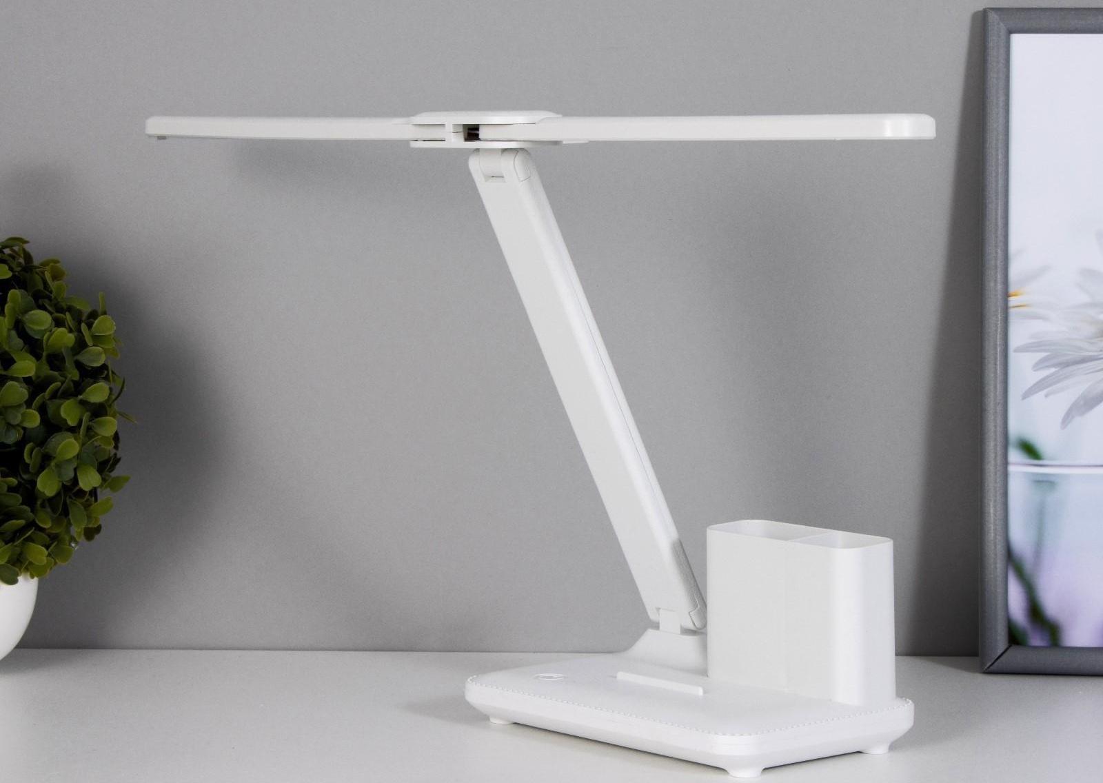 Настольная лампа сенсорная 