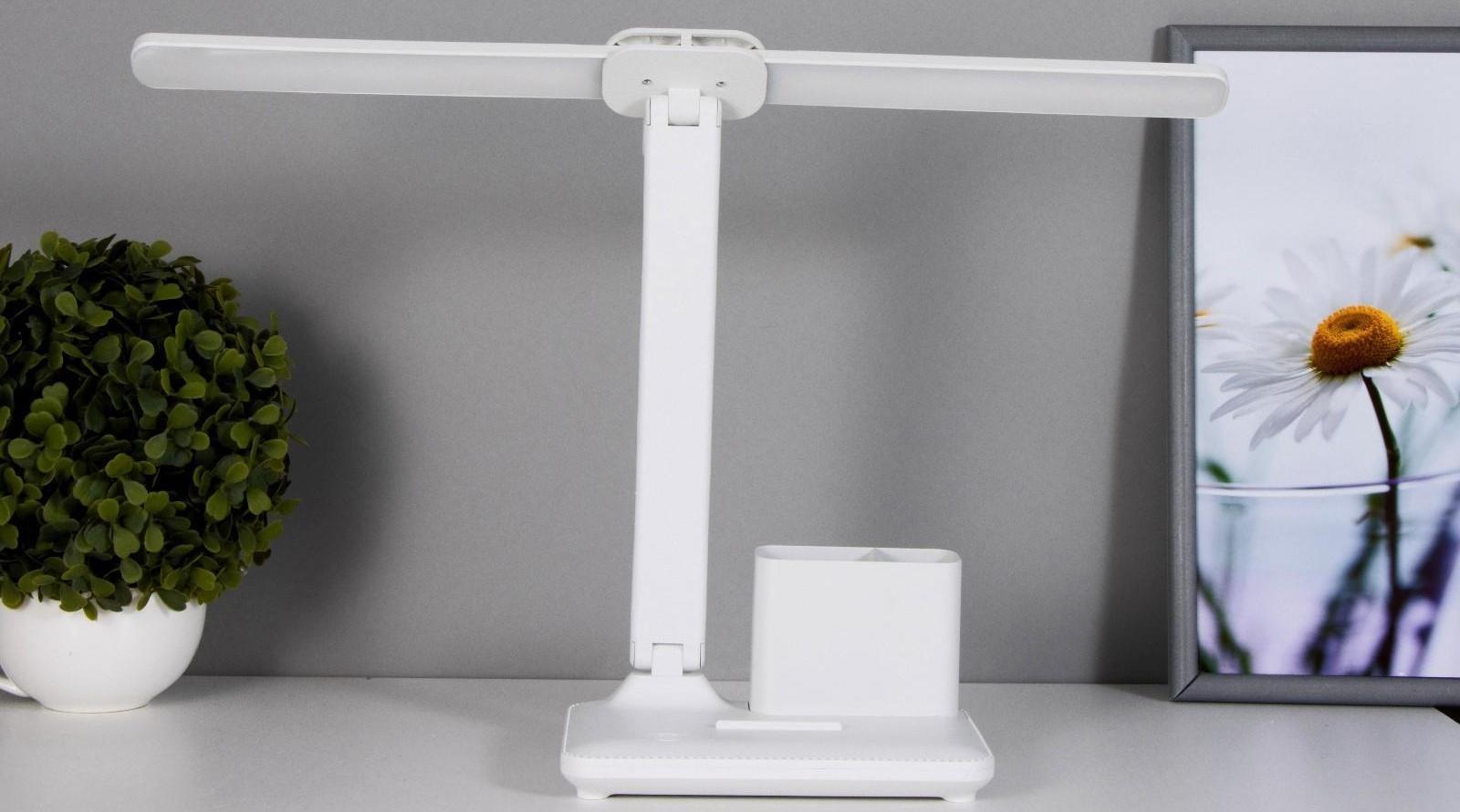 Настольная лампа сенсорная 