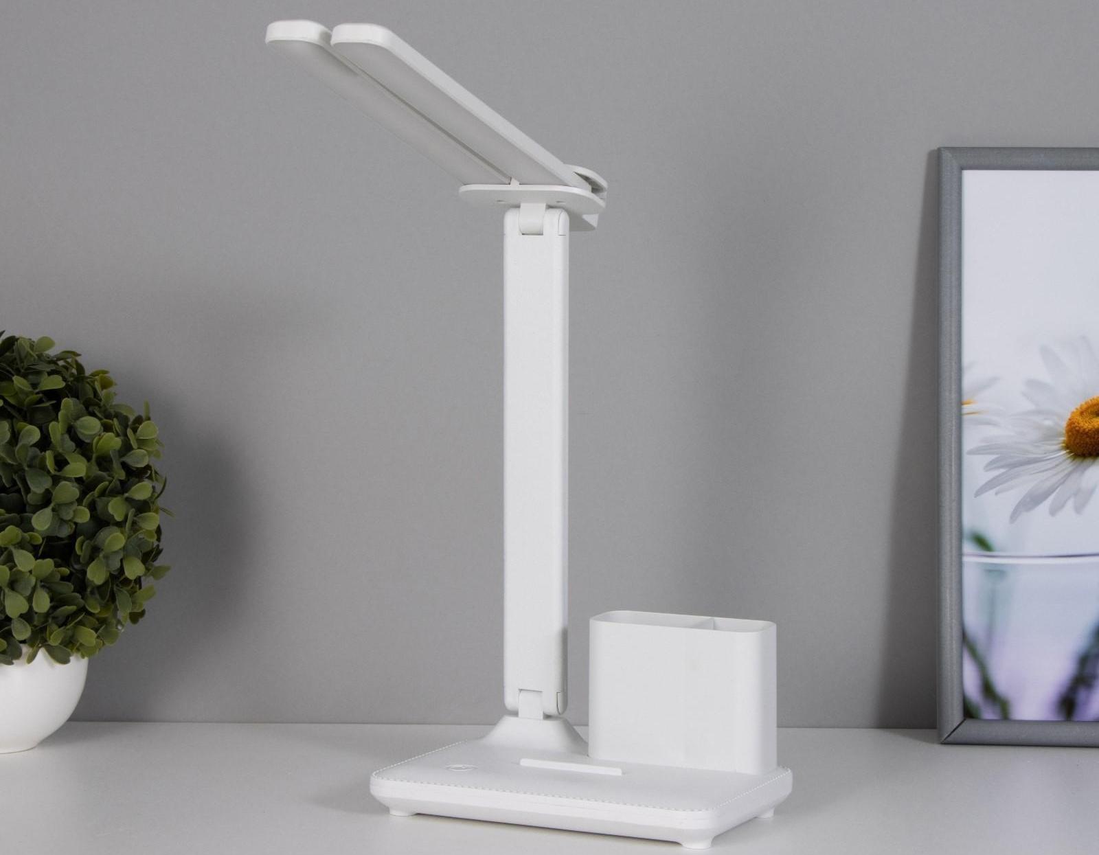 Настольная лампа сенсорная 