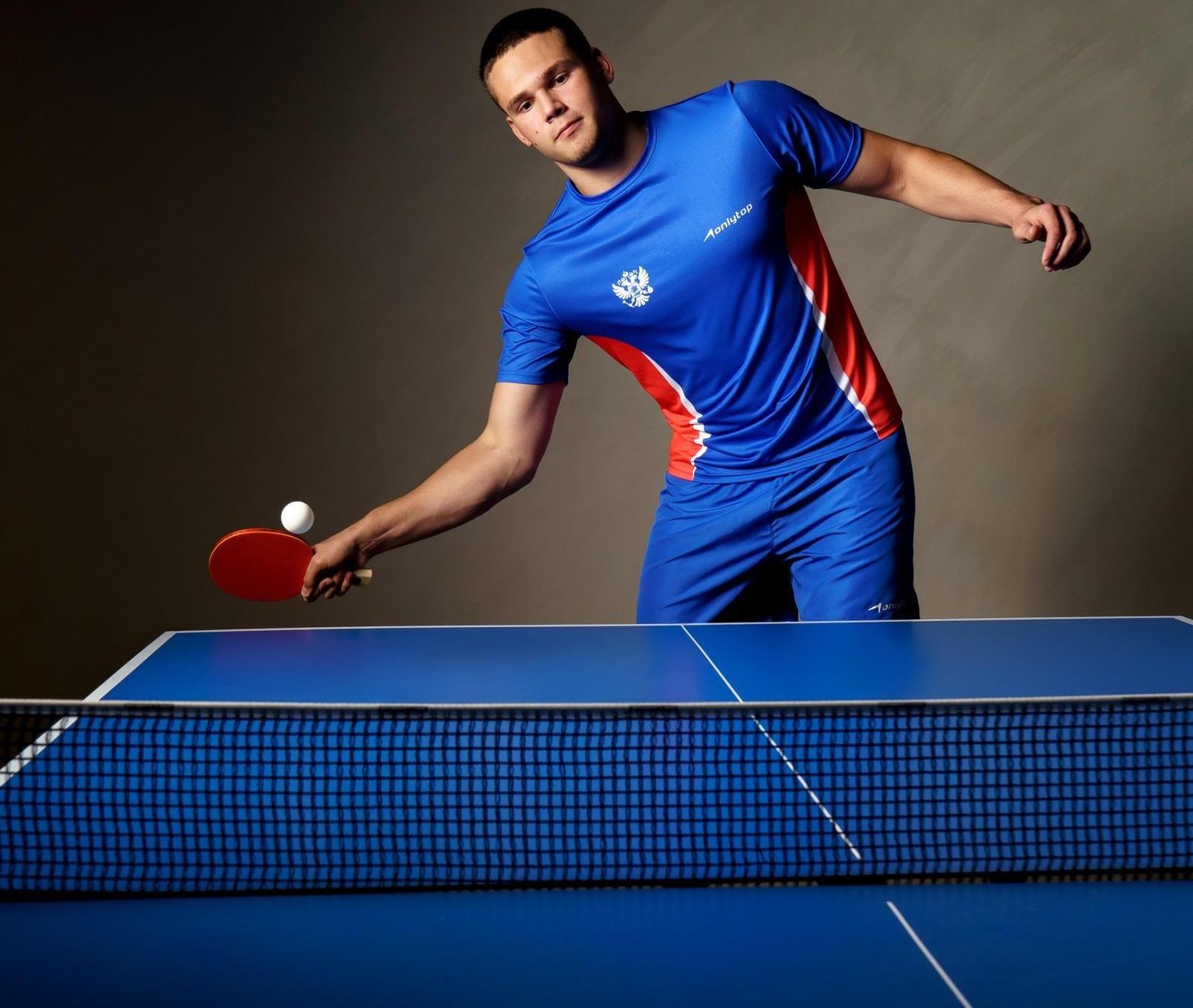 Набор для настольного тенниса BOSHIKA Control 10, 2 ракетки,3 мяча, губка 1,5 мм, коническая ручка