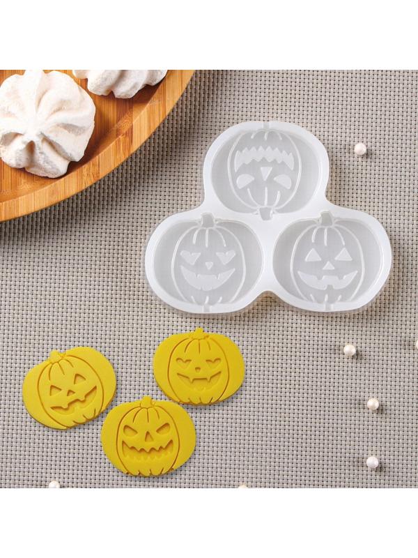Молд «Тыквы», 11×8,5 см, тыква 5×4 см, цвет прозрачный