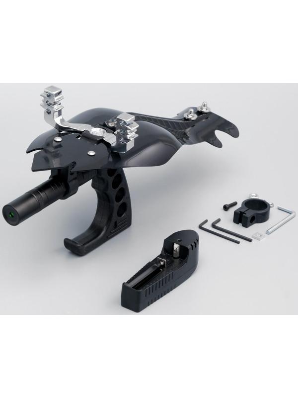 Рогатка с лазерным целеуказателем