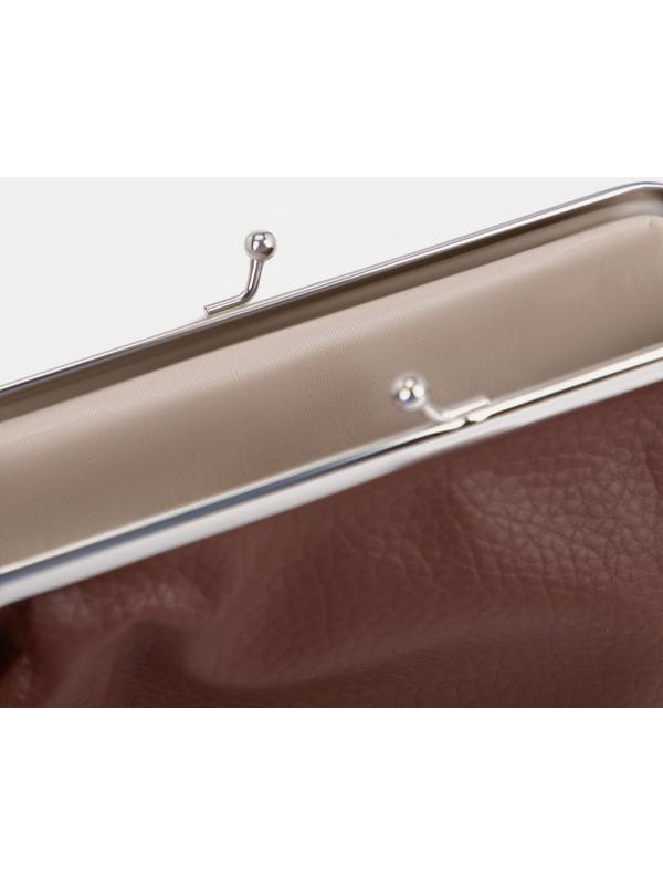 Косметичка на фермуаре, цвет коричневый