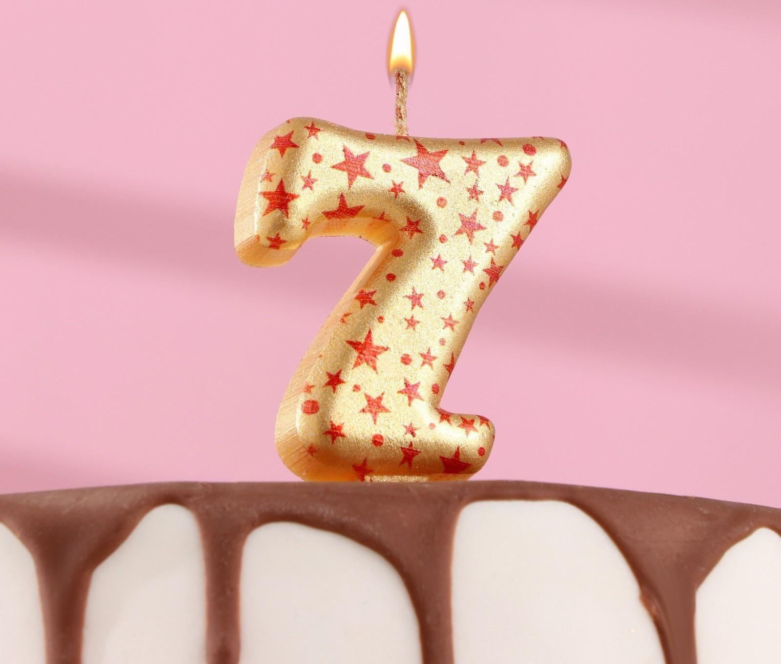 Свеча в торт 