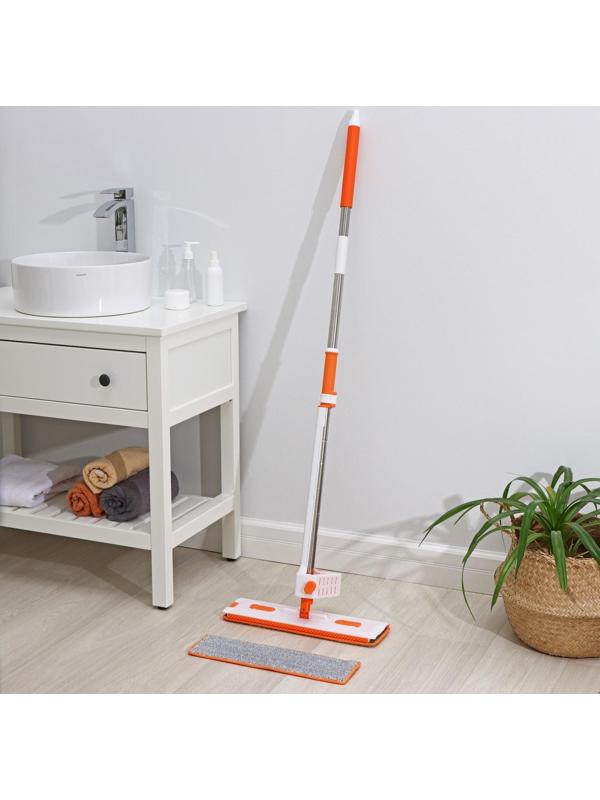 Швабра с отжимом, водосгоном и щёткой Raccoon, 2 насадки из микрофибры 42×11,5 см, стальная ручка 134 см