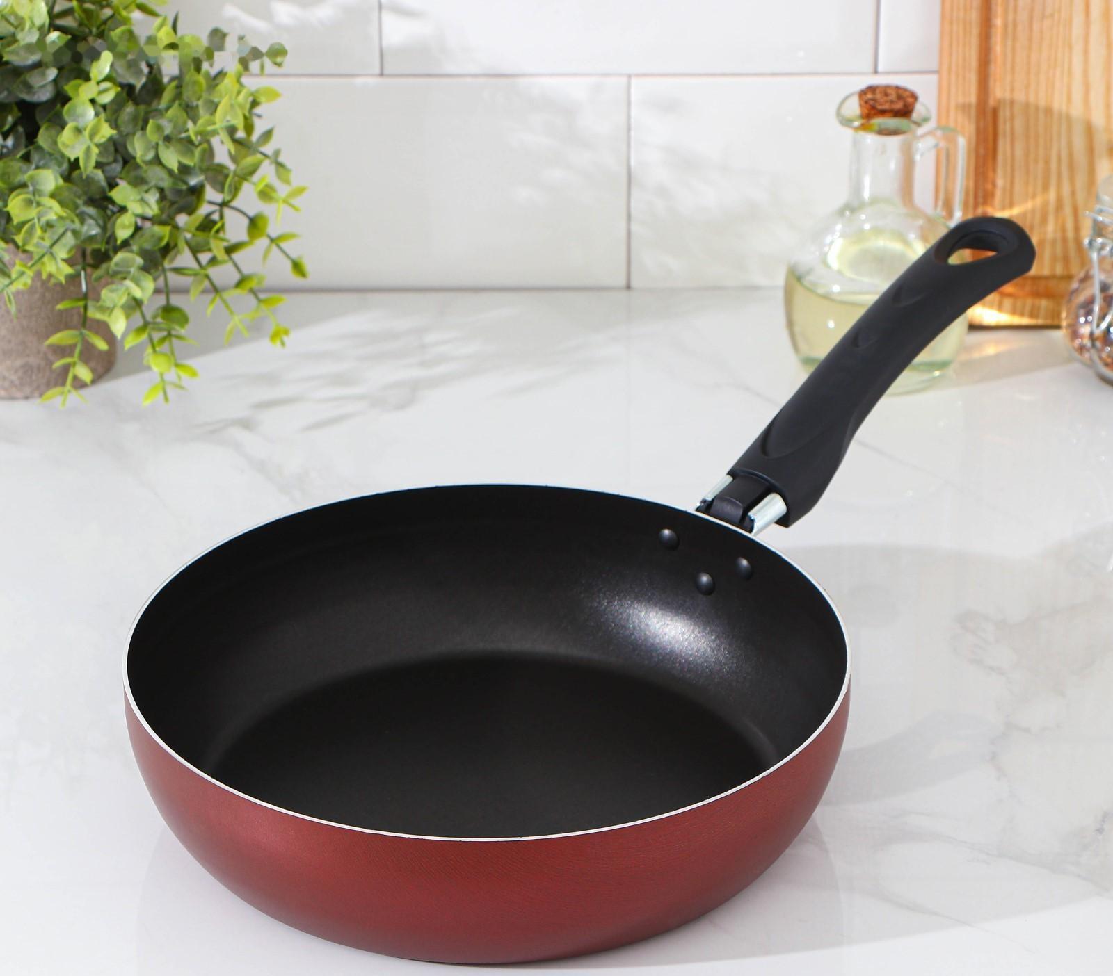 Сковорода Promo, d=24 см, пластиковая ручка, антипригарное покрытие, цвет бордовый