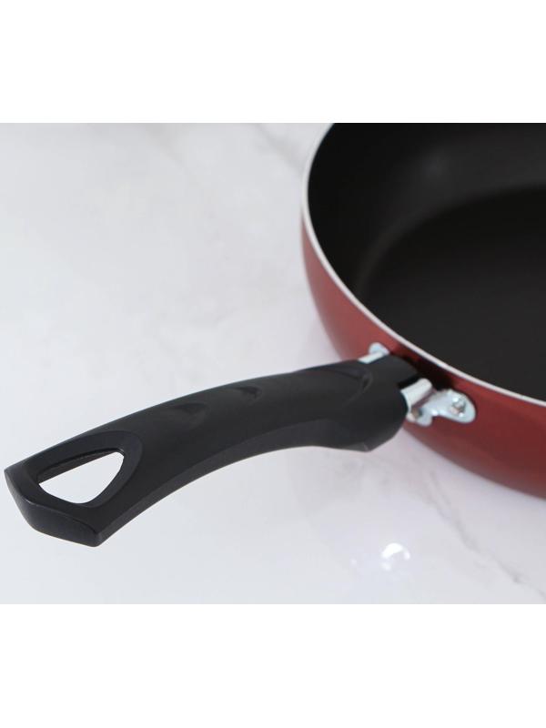 Сковорода Promo, d=24 см, пластиковая ручка, антипригарное покрытие, цвет бордовый