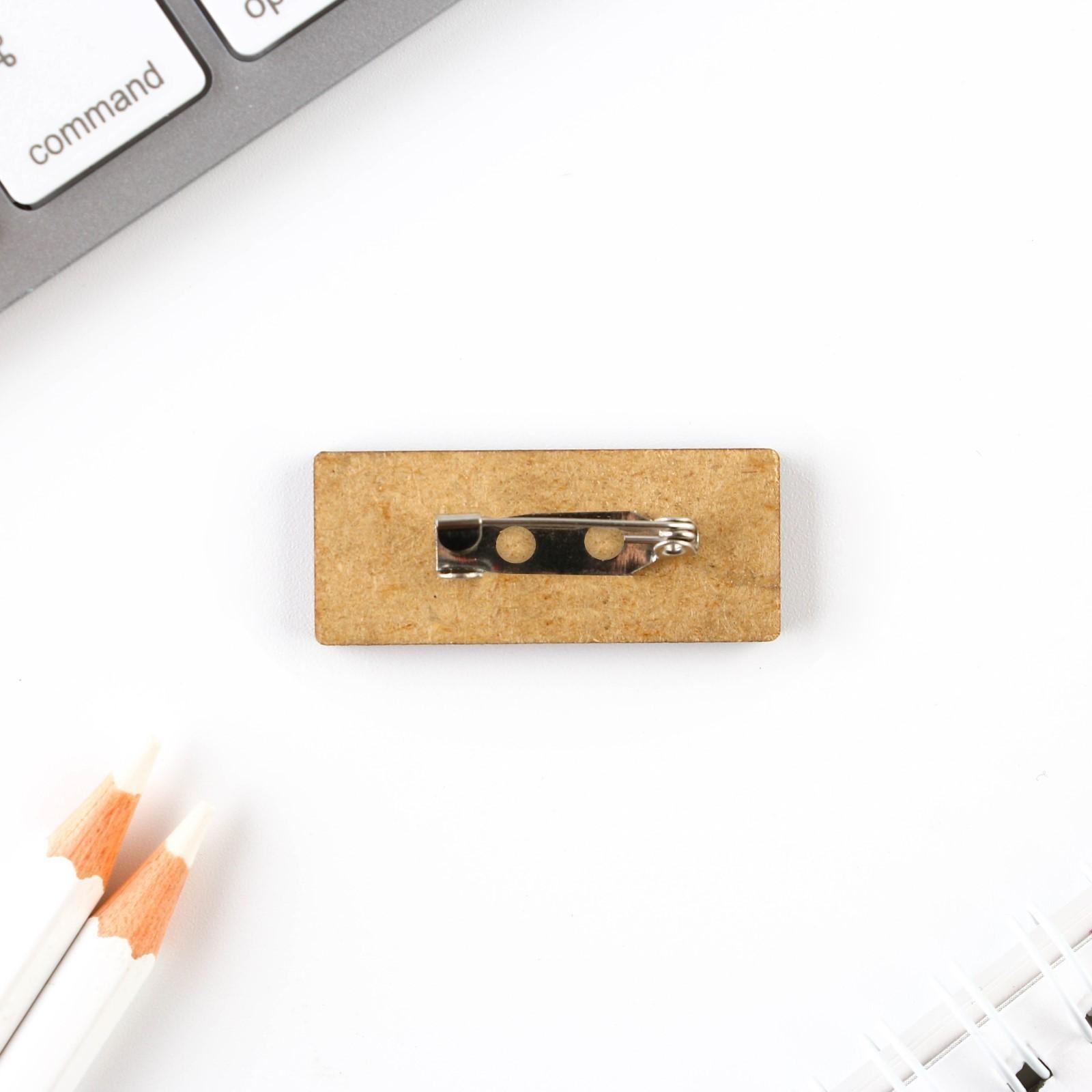 Значок «Мне на все … », 3,6 х 1,5 см