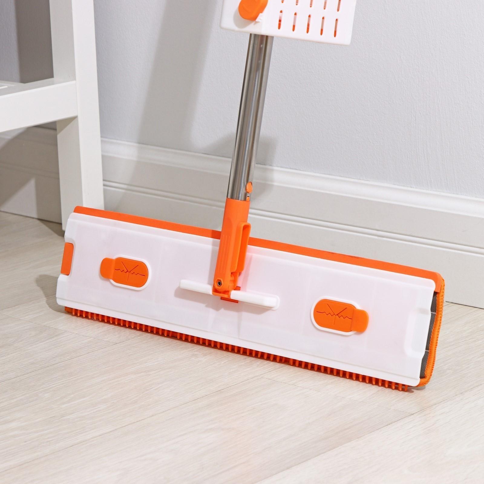 Швабра с отжимом, водосгоном и щёткой Raccoon, 2 насадки из микрофибры 50×11 см, стальная ручка 141 см