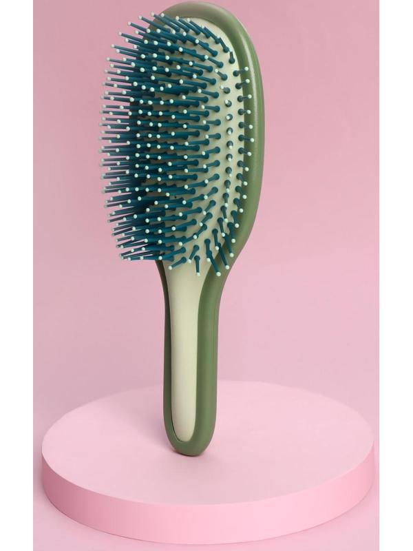 Расчёска массажная, 9 × 22 см, цвет хакки/светло-зелёный
