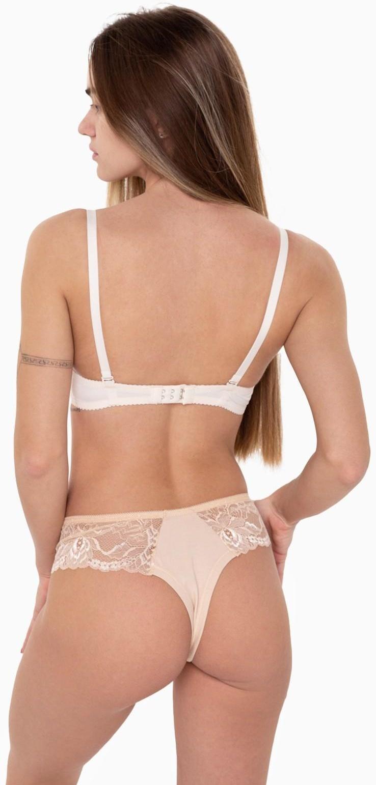 Трусы женские стринги, цвет бежевый, размер 44