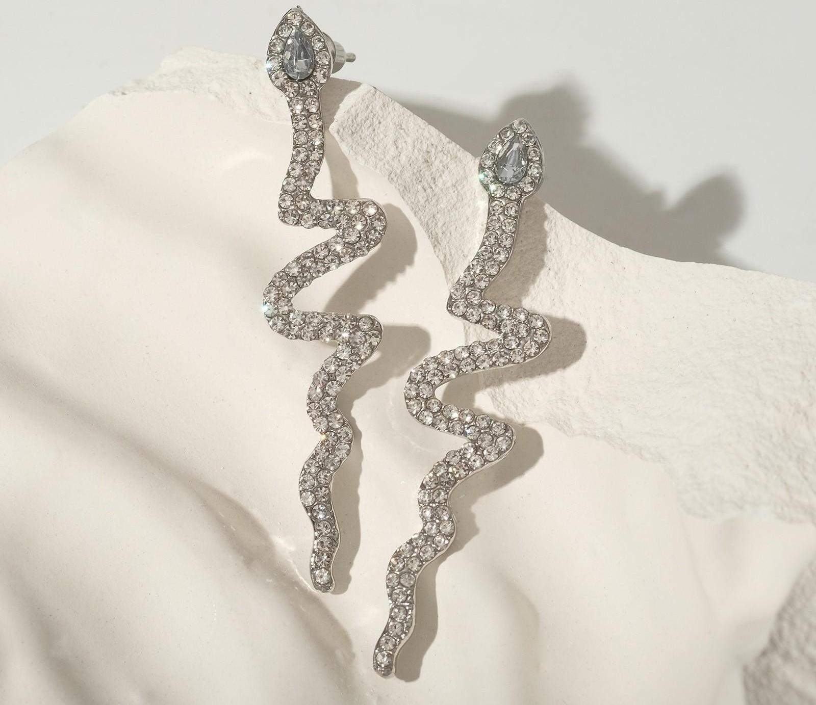 Серьги висячие со стразами 