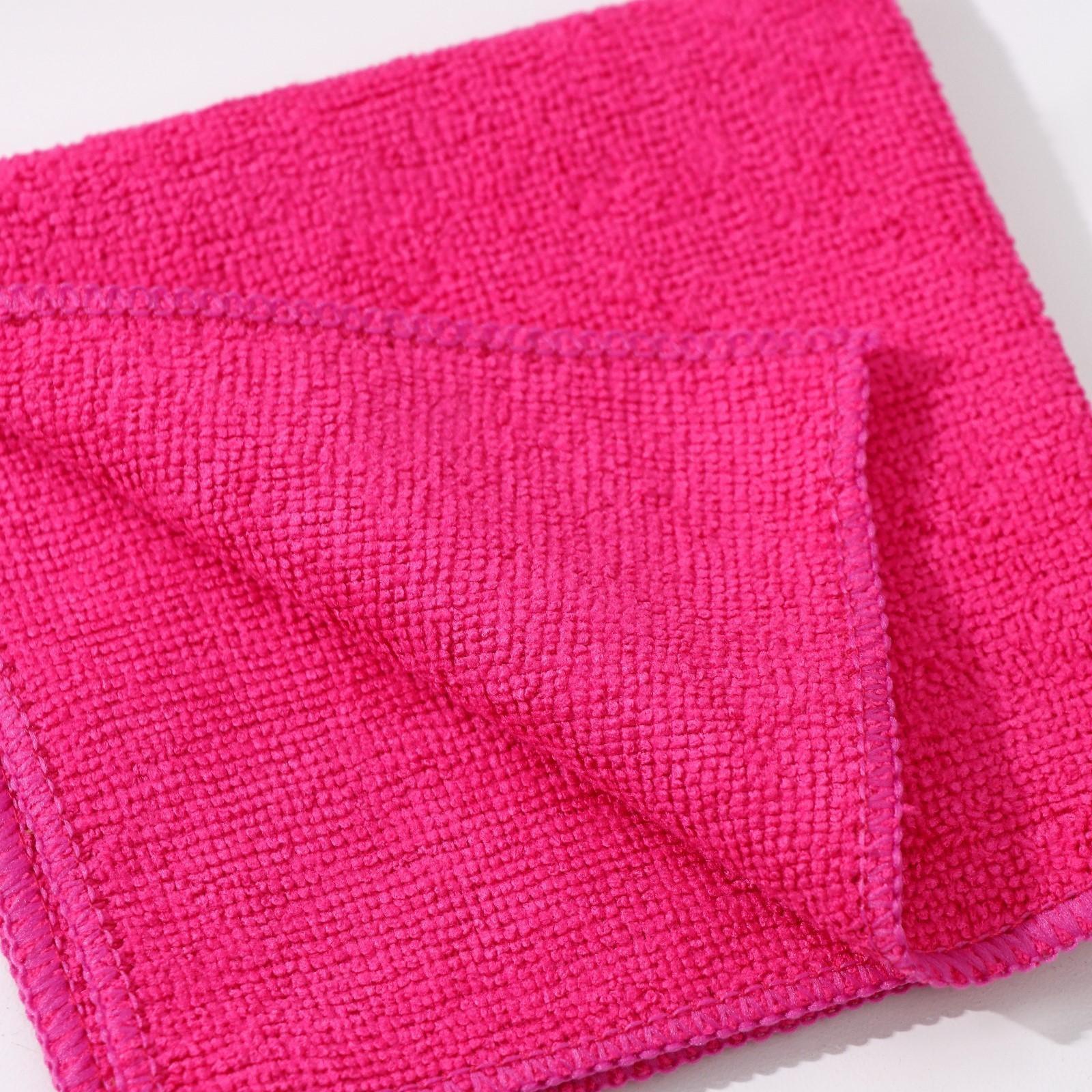 Салфетка универсальная Доляна, 220 гр, 30×30 см, микрофибра, c оверлоком