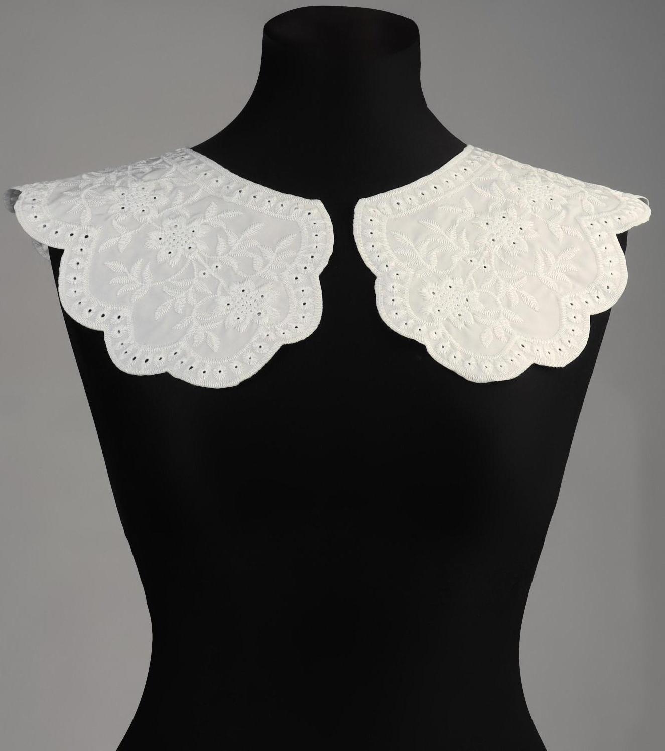Воротник ажурный, 37 × 50 см, цвет белый
